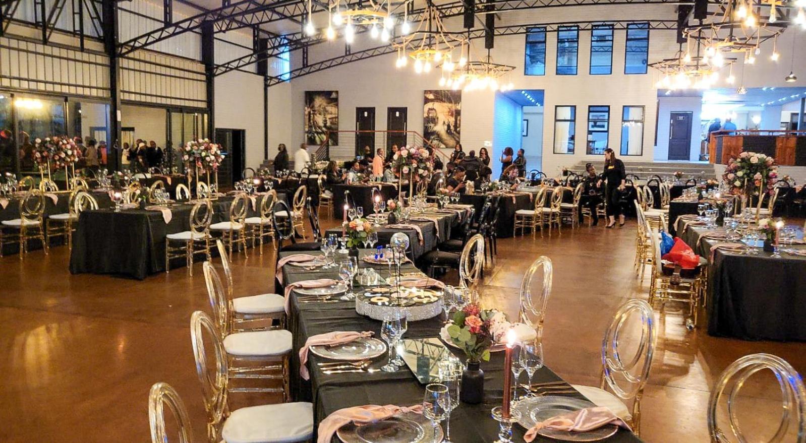 Safari Hotel & Convention Centre Ράστενμπεργκ Εξωτερικό φωτογραφία